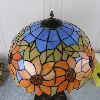 Traditionelle Tiffany Pastoral Rose Blume Buntglas 2-Licht Tischlampe für Schlafzimmer