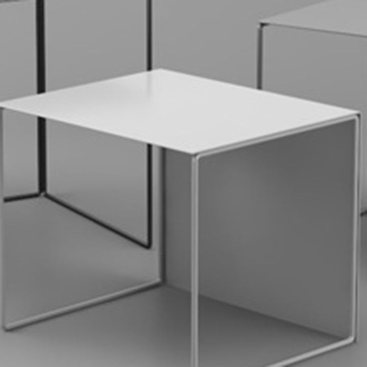 Moderner minimalistischer quadratischer Eisen-Beistelltisch zum Ineinanderstellen für das Wohnzimmer 
