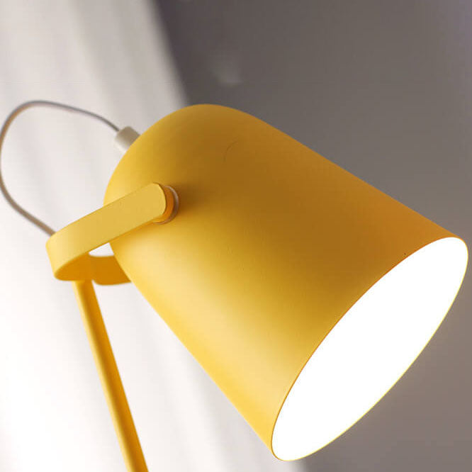 Nordic Macaron Farbe Kreatives Eisen-Eimer-Design 1-Licht Tischlampe 