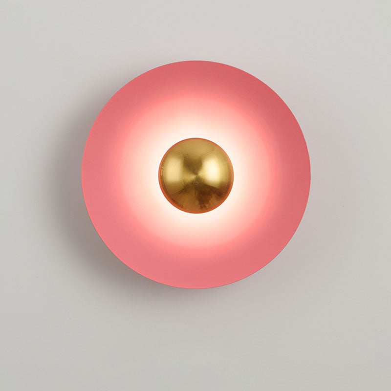 مصباح حائط LED بتصميم عصري على شكل صحن طائر لماكرون للإضاءة في غرفة النوم 