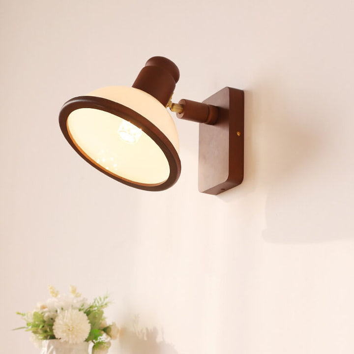Aplique de pared de 1 luz con cúpula ajustable de brazo oscilante de madera de nogal vintage china 
