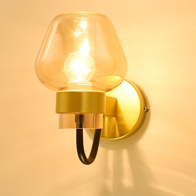 Moderne skandinavische 1-flammige Wandleuchte aus Eisen und Glas im Becher-Design für den Flur 