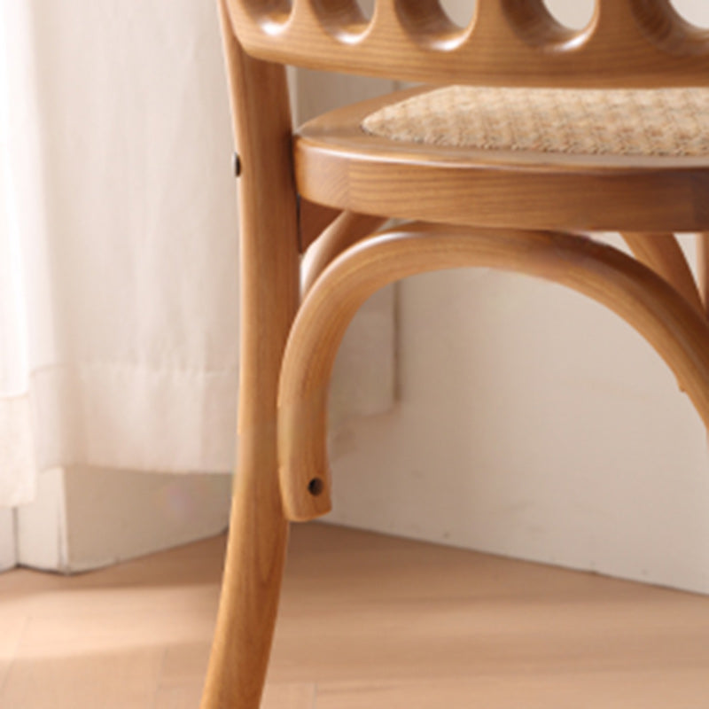 Chaise de salle à manger traditionnelle vintage en rotin rond avec dossier en bois massif 