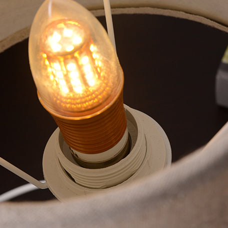 Zeitgenössische skandinavische quadratische Tischlampe mit Keramiksockel und 1 Licht für Schlafzimmer 