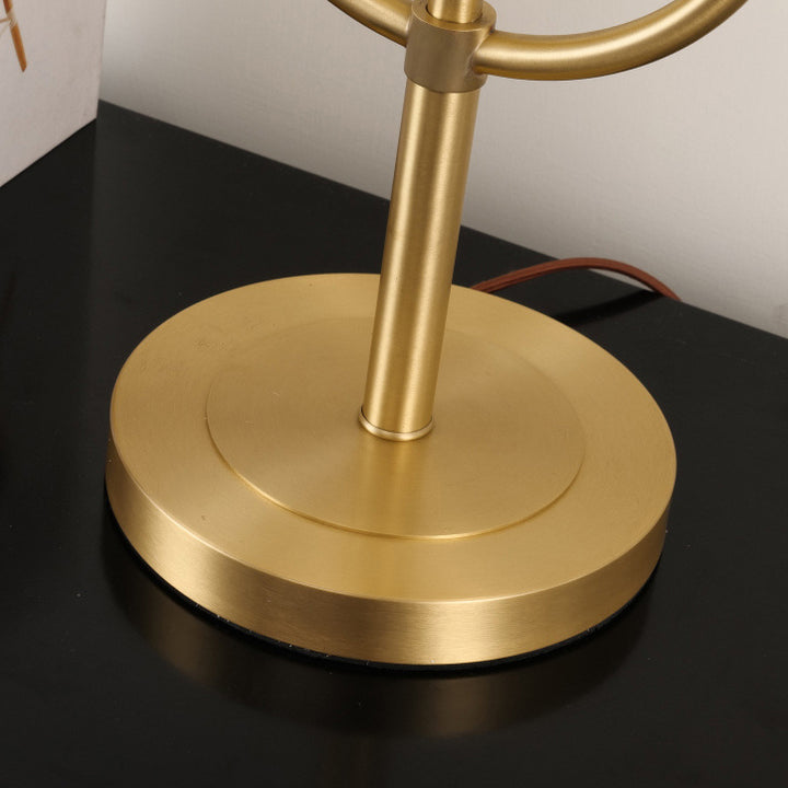 Lámpara de Mesa de 1 Luz con Pantalla de Tela Retro Contemporánea y Cilindro de Latón con Ciervo para Mesita de Noche 