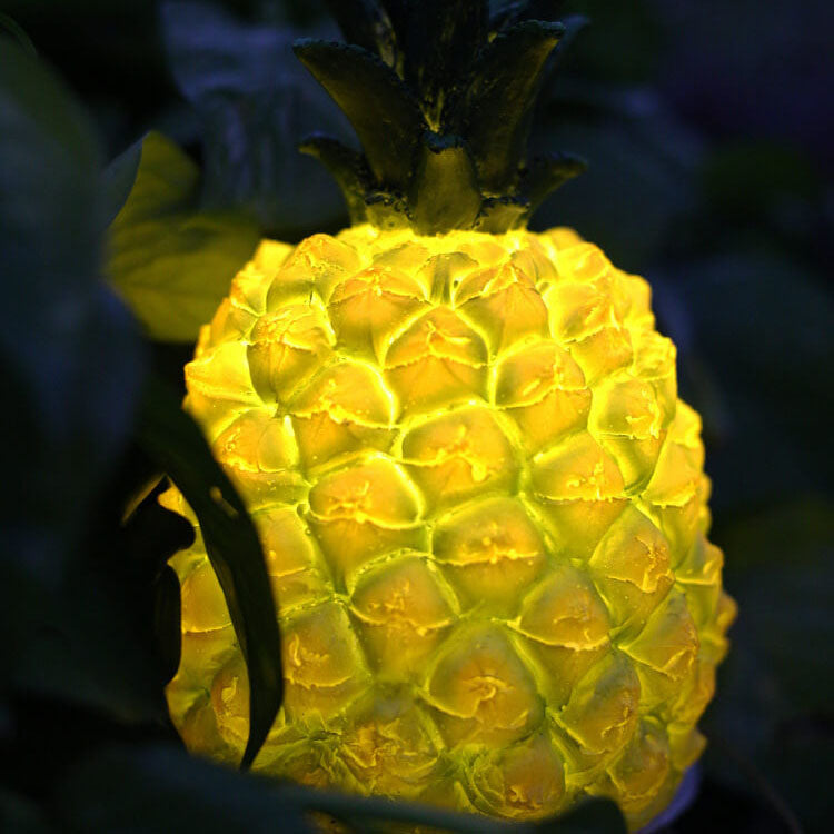 Outdoor Solar Waterproof Resin Pineapple Shape LED Lawn Landscape Light