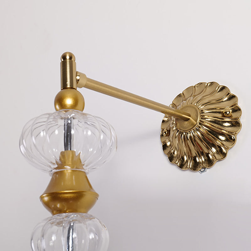 Lampe murale à une lumière avec abat-jour en verre squelettisé en fer vintage traditionnel pour chambre à coucher 