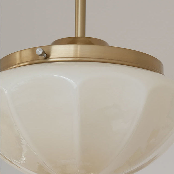 Suspension contemporaine scandinave ronde en fer et verre crème à 1 lumière pour salon 