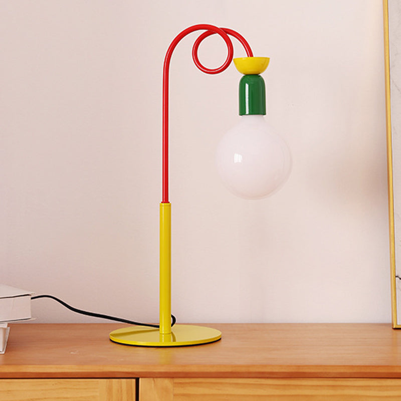 Lámpara de mesa contemporánea retro con poste curvado y bola redonda de hierro y vidrio para 1/2 luces para sala de estar 