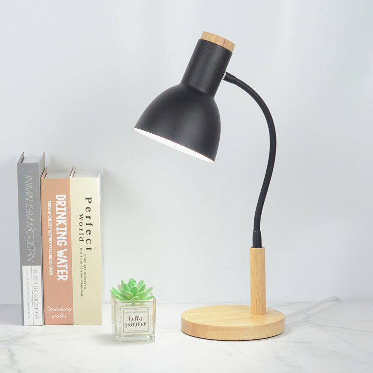 Zeitgenössische nordische Tischlampe aus Eisen mit rundem Schirm und Holzsockel, 1 Licht, für das Home Office 