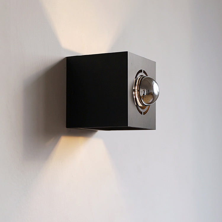Applique murale moderne minimaliste carrée en fer à 1 lumière pour salon 