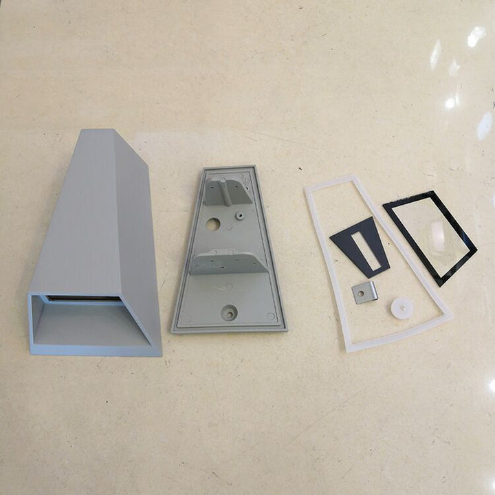 Moderne minimalistische trapezförmige Aluminium Silikon PVC Linse LED Outdoor Wandleuchte Lampe für Garten 