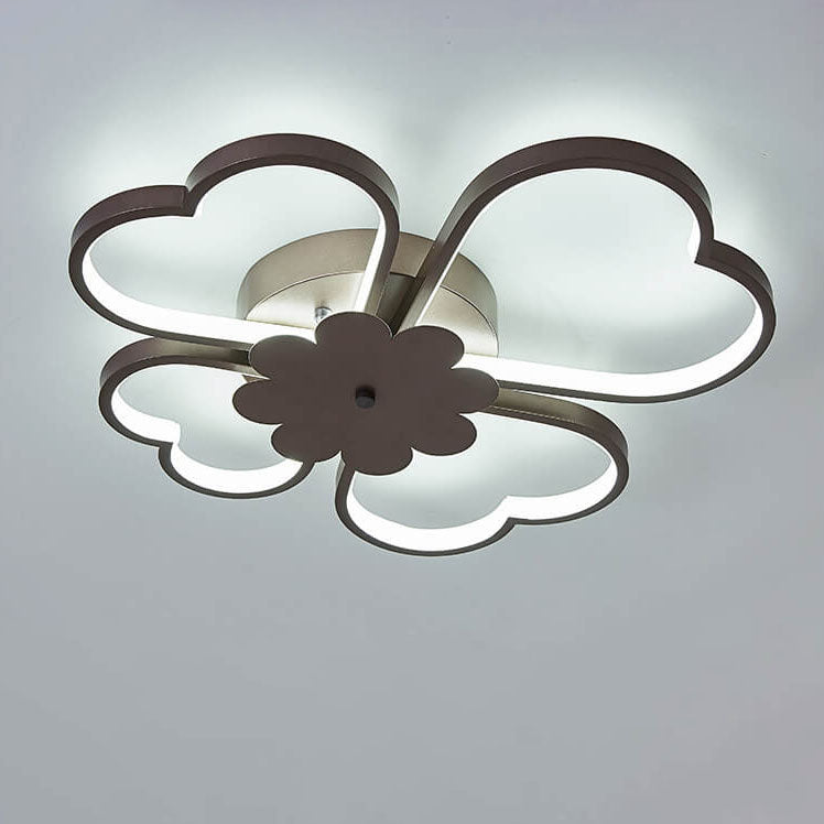 Contemporary Creative Clover Design Silicone Aluminum LED Flush Mount Ceiling Light For Living Room &amp; Bedroom