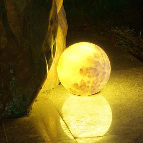 Zeitgenössische kreative Mond Harz 1-Licht Außenlandschaft Licht für Garten 