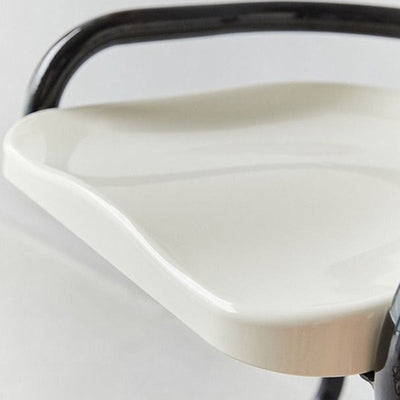 Chaise de salle à manger moderne mi-siècle avec cadre incurvé en plastique ABS et métal, dossier et accoudoirs 