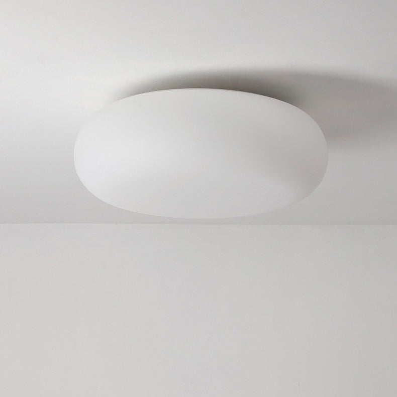 Moderne minimalistische ovale Eisen-PE-LED-Deckenleuchte für das Schlafzimmer 