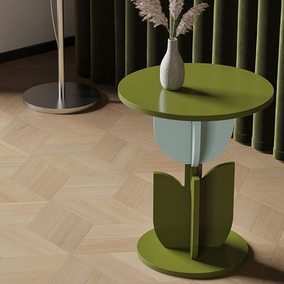 Table basse de salon contemporaine avec plateau en verre ondulé et design tulipe 