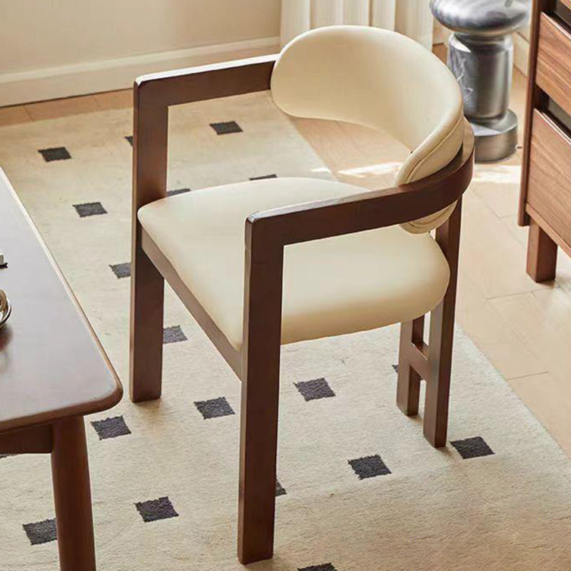 Zeitgenössischer skandinavischer Bent Square PU-Leder-Holz-Esszimmerstuhl Rückenlehne Arm für Esszimmer 