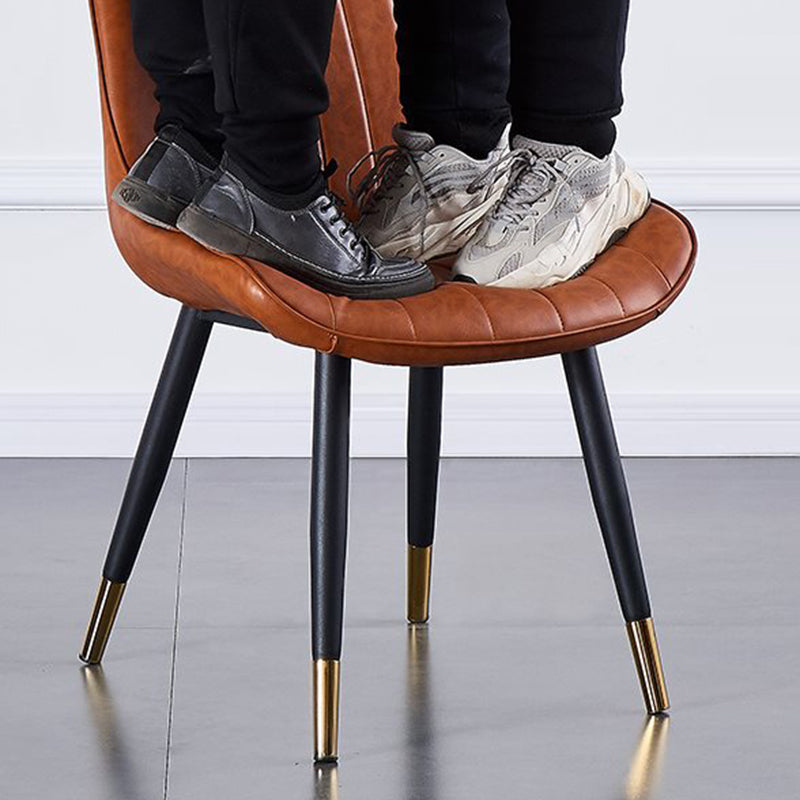 Chaise de salle à manger moderne de luxe carrée incurvée en similicuir avec dossier sans accoudoirs pour salle à manger 