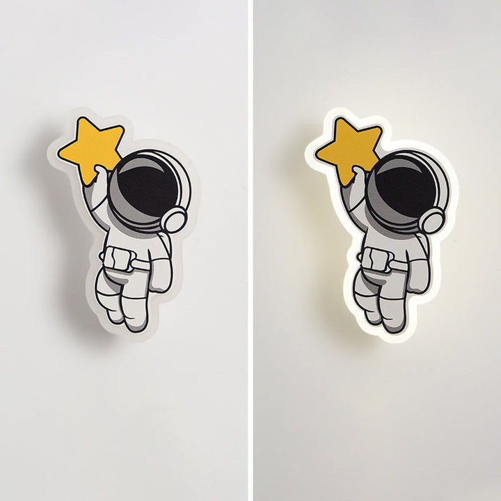 Applique murale LED en fer pour enfants avec astronaute de conte de fées en acrylique créatif contemporain pour chambre à coucher 