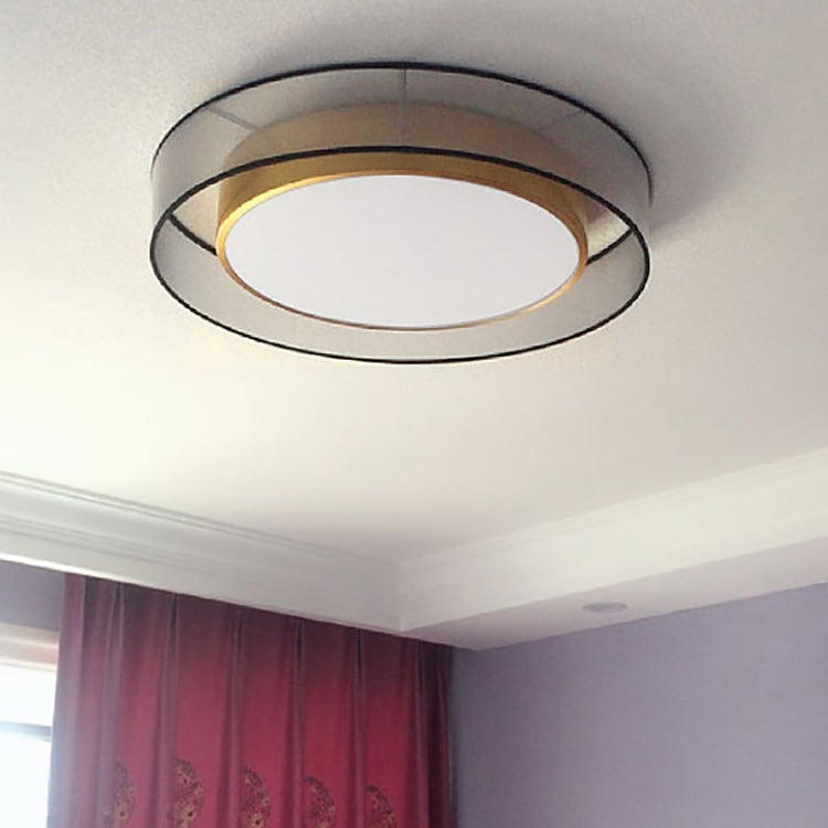 Zeitgenössische nordische Eisen-Messing-Acryl-runde LED-Unterputz-Deckenleuchte für Wohnzimmer 