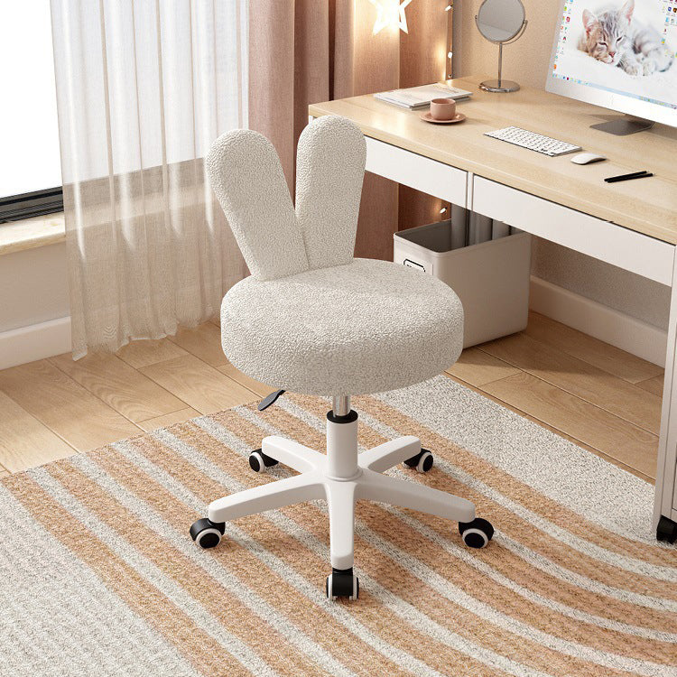 Zeitgenössischer kreativer runder Stuhl mit Kaninchenohren aus Metall, Lammwolle und Schaumstoff, drehbar für das Wohnzimmer 