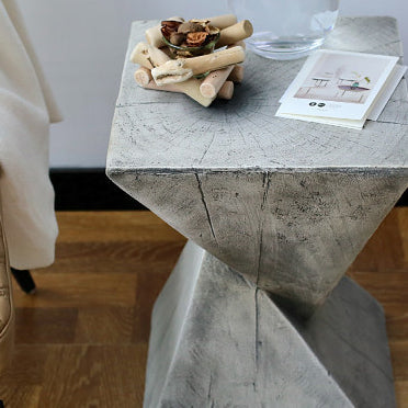 Table d'appoint carrée géométrique en argile de magnésium industriel contemporain pour le salon 