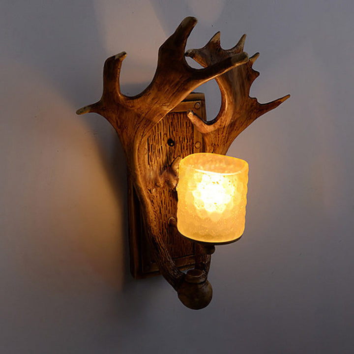 Applique murale contemporaine scandinave en résine avec cylindre à bois de cervidé et verre à 1 lumière pour salon 