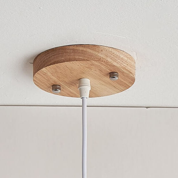 Japanischer kreativer Holzrahmen Harz Astronaut 1-Licht Pendelleuchte 