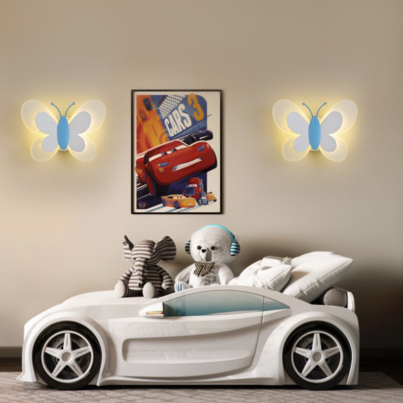 Applique murale LED en fer avec design de papillon acrylique créatif contemporain pour chambre 