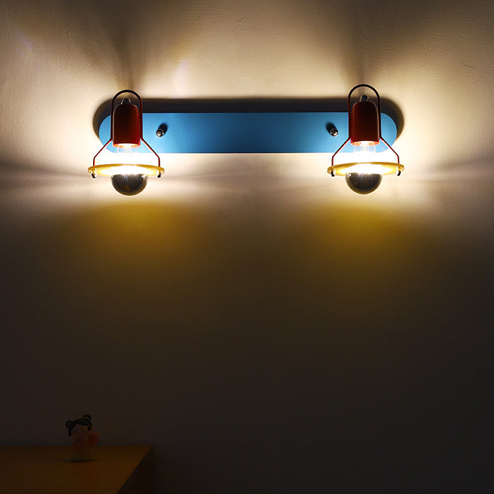 Zeitgenössische kreative kindliche bunte geometrische Eisen 2-Licht Spiegel Front Wandleuchte Lampe für Schlafzimmer 