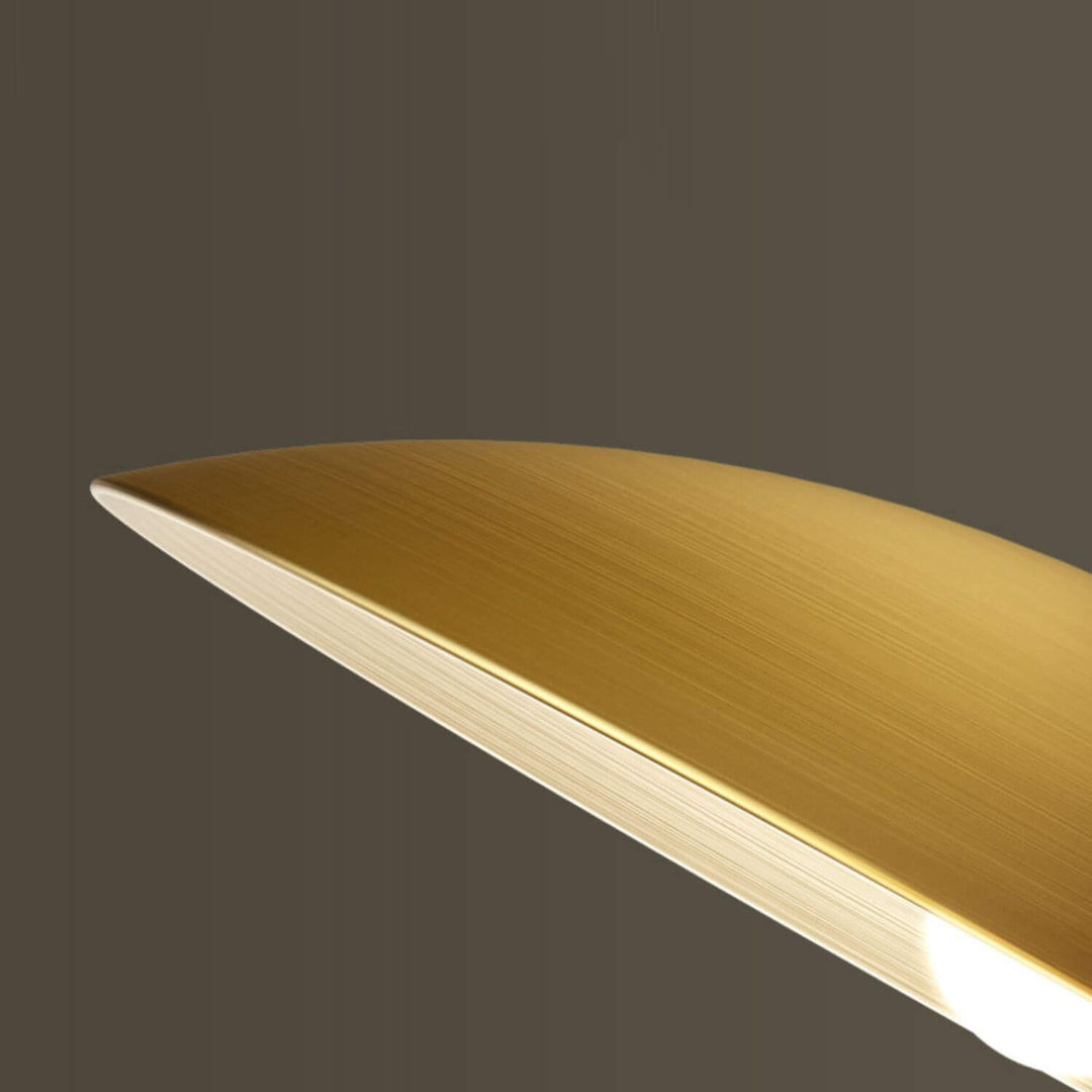 Nordischer minimalistischer Anhänger in Goldfarbe aus Kupfer mit 1 Licht 