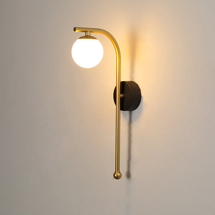 Lampe murale contemporaine de luxe avec abat-jour sphérique en acrylique, fer et aluminium à 1 lumière pour chambre 
