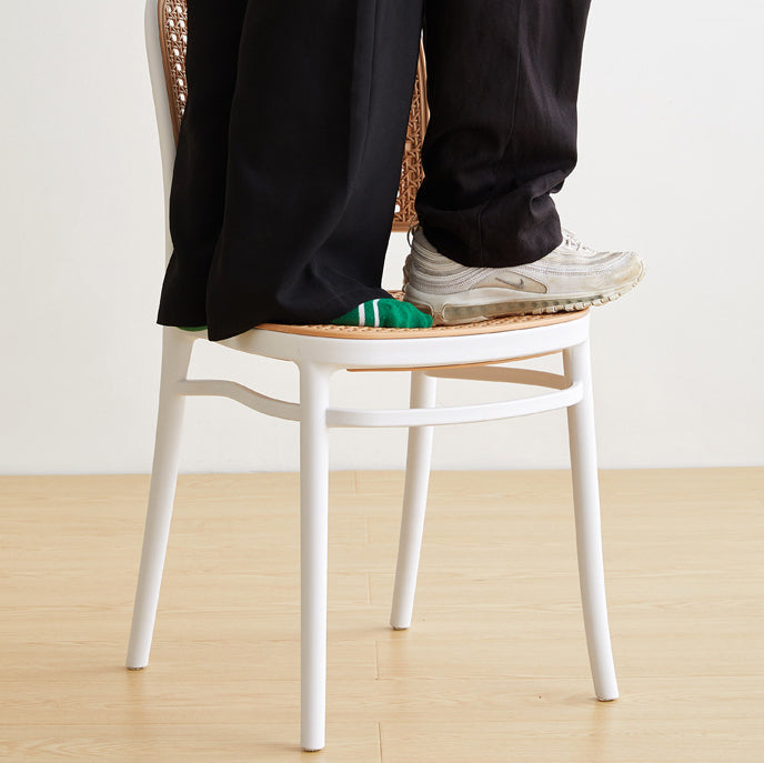 Silla de comedor de plástico de ratán cuadrada minimalista moderna para comedor 