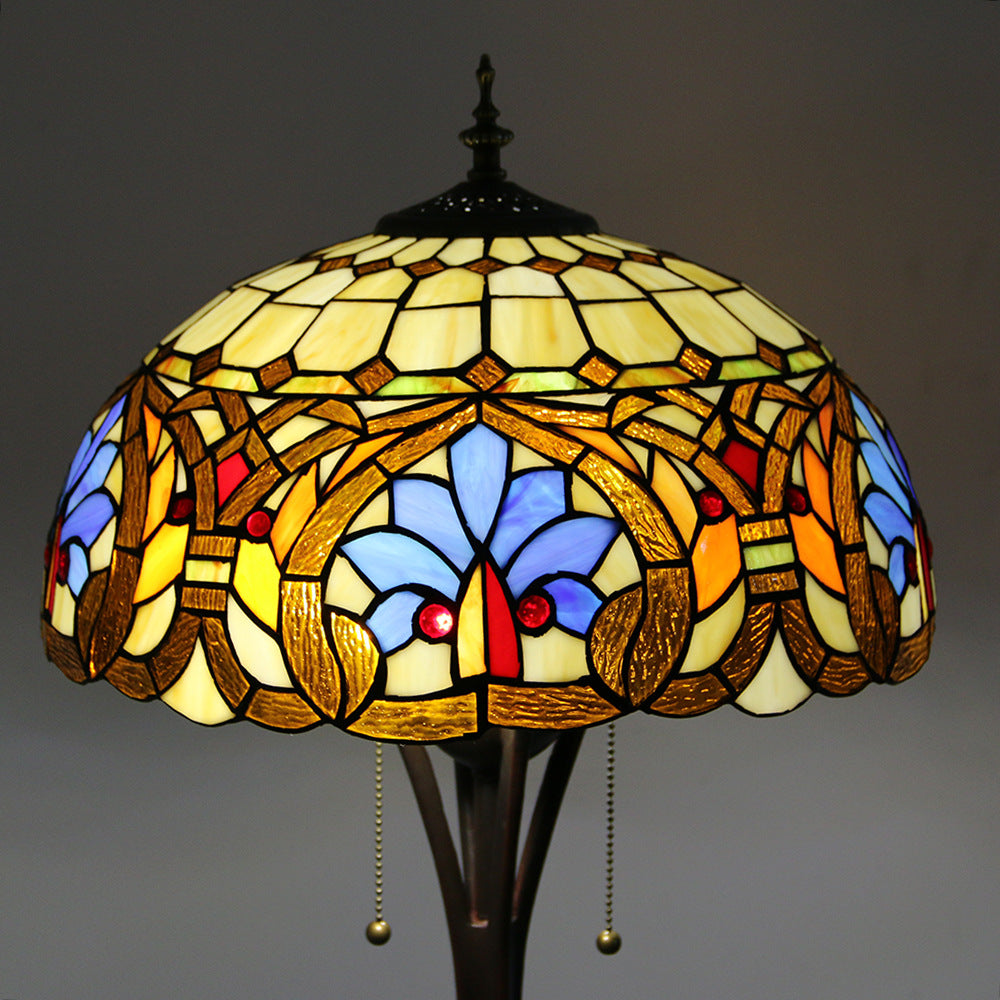 Lampe de sol traditionnelle Tiffany en résine avec dôme semi-circulaire en verre, motif de vache et fleur en diamant à 2 lumières pour salle à manger 