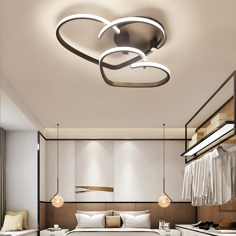 Zeitgenössische kreative Herzform Acryl Streifen Eisen LED Semi-Flush Mount Deckenleuchte für Wohnzimmer 