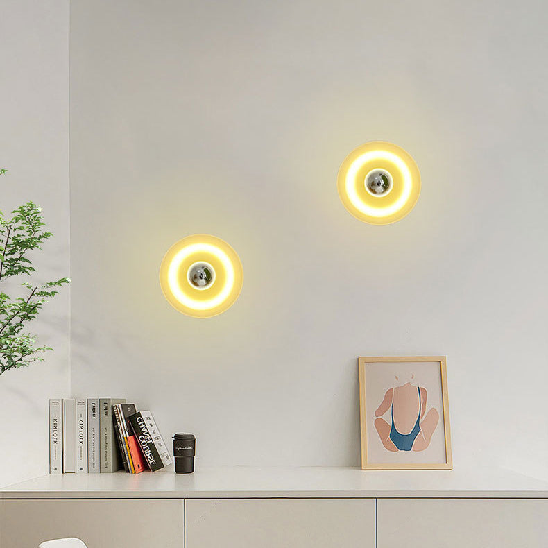 Applique murale moderne en fer rond à verre de style mi-siècle avec 1 lumière pour salon 