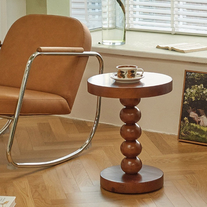 Table basse ronde vintage traditionnelle en bois perlé pour salon 