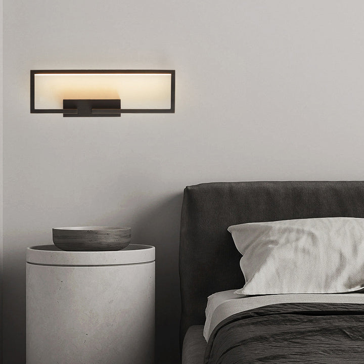 مصباح حائط LED هندسي مستطيل من النحاس بالكامل على الطراز الحديث لمنتصف القرن لجانب السرير 