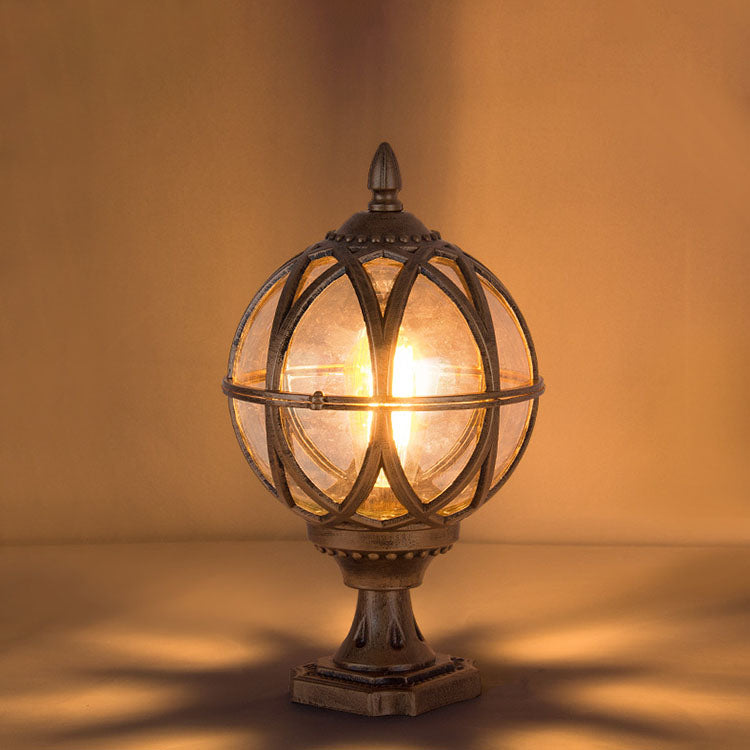 Lumière extérieure en aluminium et verre de style colonial traditionnel à 1 ampoule pour jardin 