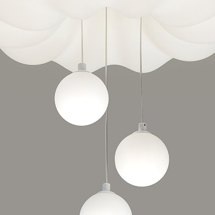 Moderne minimalistische Wolken sphärische Bogen Eisen Kunststoff LED Unterputz Deckenleuchte für Schlafzimmer 