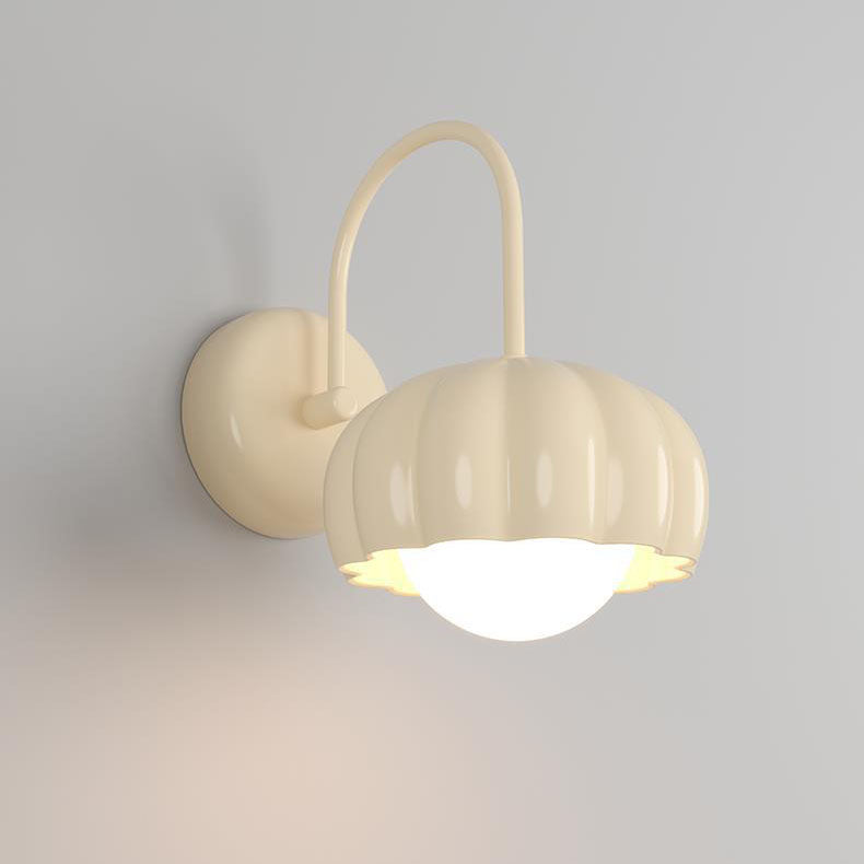 Moderne minimalistische cremefarbene ovale Wandleuchte aus Kunstharz PE mit 1 Licht für Schlafzimmer 