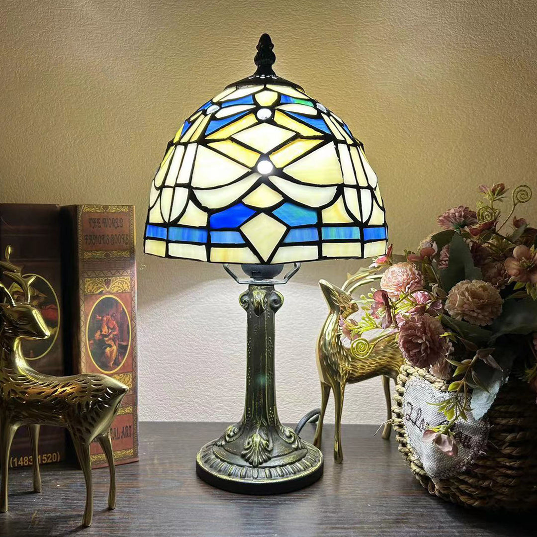 Traditional Tiffany Alloy Glass Dome Flower 1-Light Table Lamp For Bedside