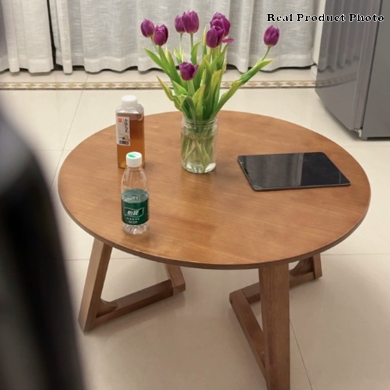 Moderner schlichter Couchtisch aus Gummibaumholz mit runden Formen und V-förmigen Beinen für das Wohnzimmer 