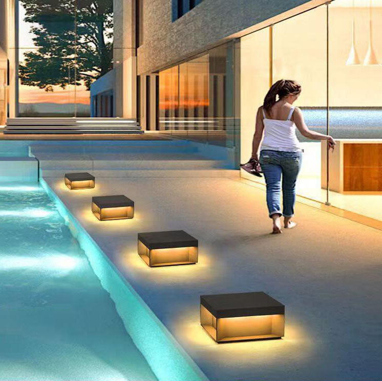 Moderne minimalistische einfache Edelstahl-Glas-Würfel-LED-Solar-Außenlandschaftsleuchte für die Außenpatio 