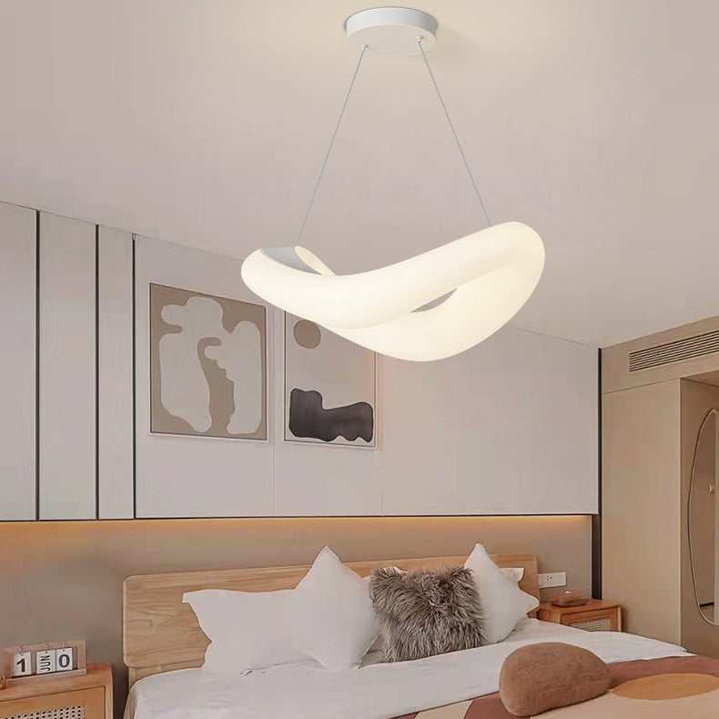Lámpara colgante LED de hardware de anillo de onda PE minimalista moderna para dormitorio 