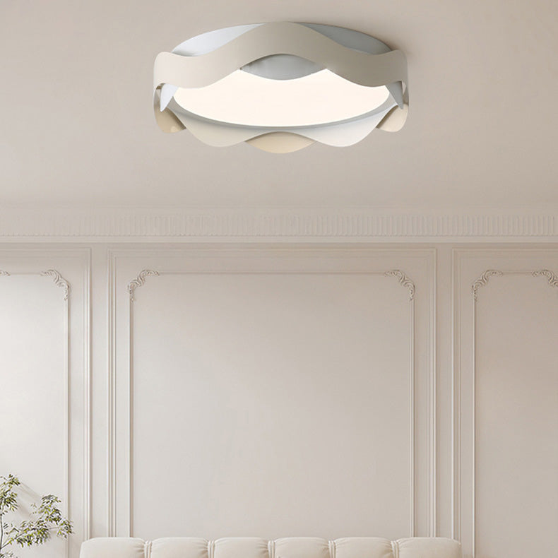 Zeitgenössische kreative Eisen Acryl gewellten Rand LED Unterputz Deckenleuchte für Wohnzimmer 