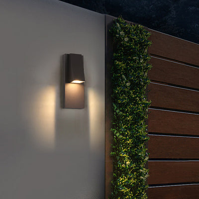 Contemporary Industrial Square Flat Geometric Aluminum LED Waterproof Wall Sconce Lamp For Outdoor Patio