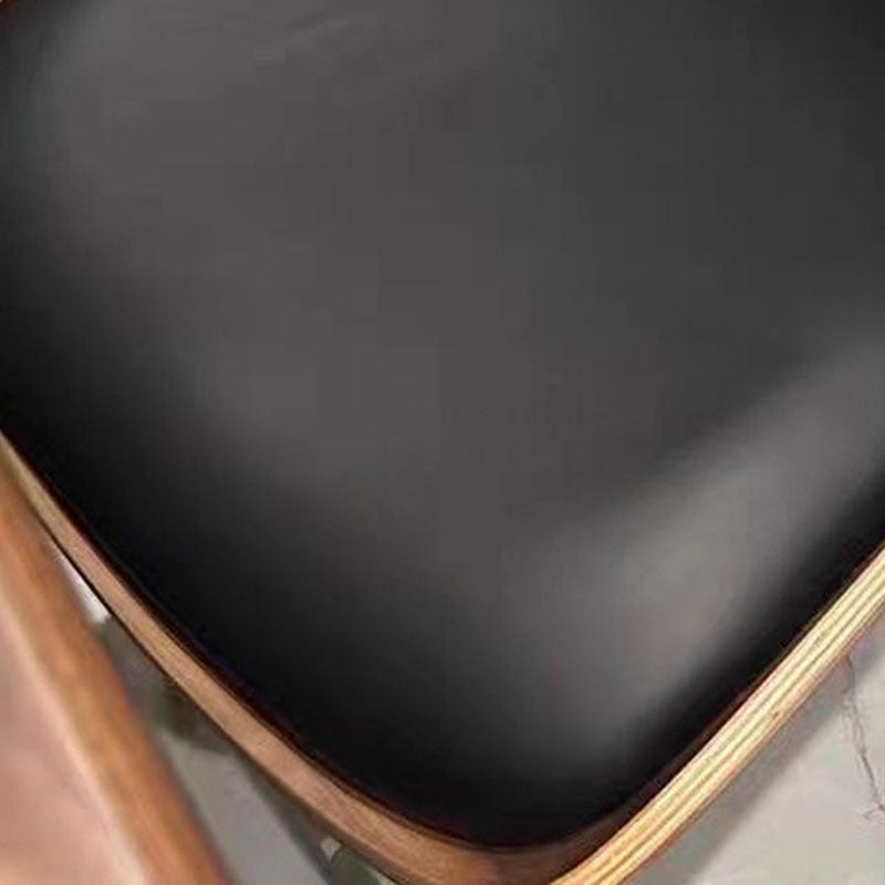 كرسي طعام بظهر منحني من الجلد المايكروفايبر الفاخر الحديث من الفولاذ الكربوني لظهر غرفة الطعام 
