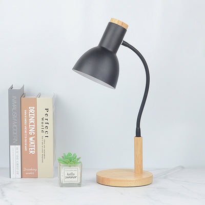 Zeitgenössische nordische Tischlampe aus Eisen mit rundem Schirm und Holzsockel, 1 Licht, für das Home Office 